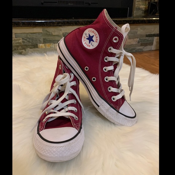 Converse Shoes - High Top Converse 🤟🏻